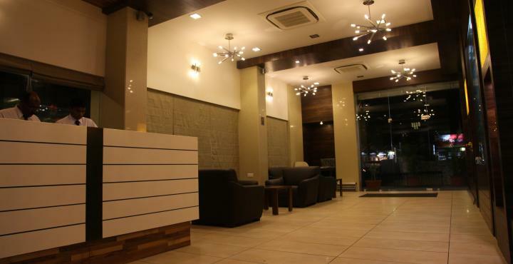 Le Grande Residency -Unmarried Couples Are Not Allowed Ahmedabad Buitenkant foto